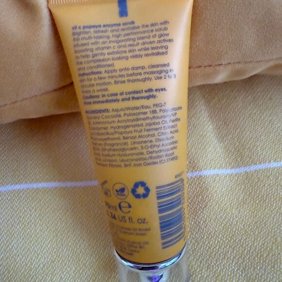 LAST CHANCE Rodial Vitamin C Papaya Enzyme Scrub - FULL SIZE BRAND NEW - Picture 2 of 4